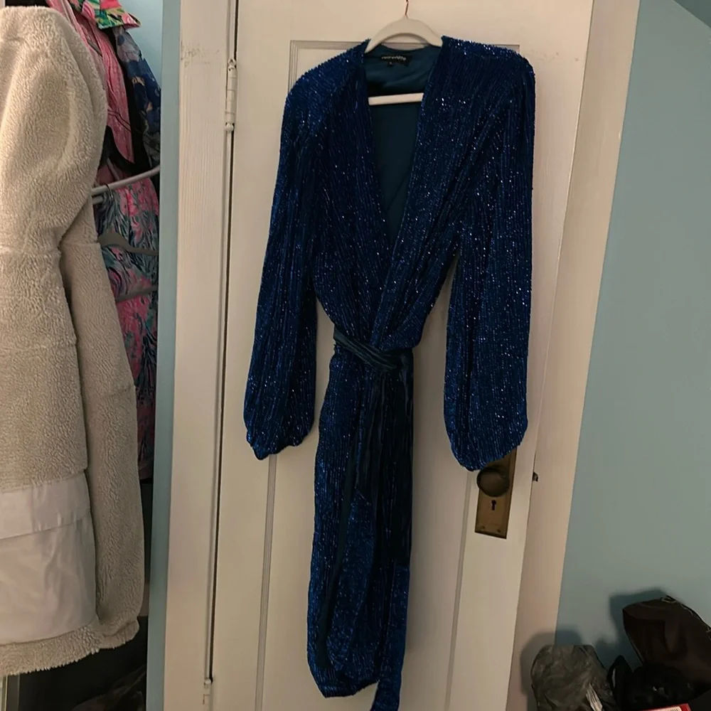 Size Large Retrofete Audrey Robe Dress - Picture 2 of 4